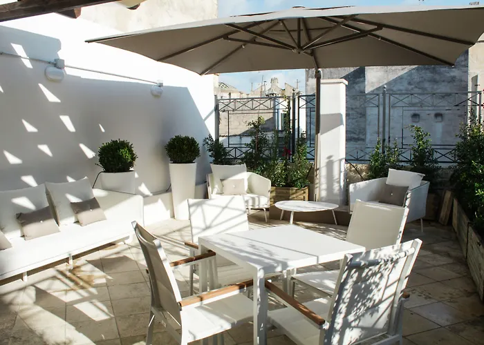 Signuria Dimora Esclusiva לצ'ה