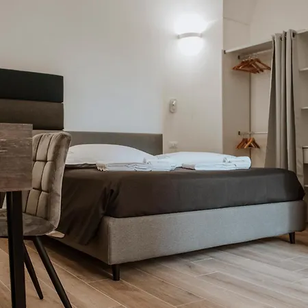Oda ve Kahvaltı Signuria Dimora Esclusiva Lecce